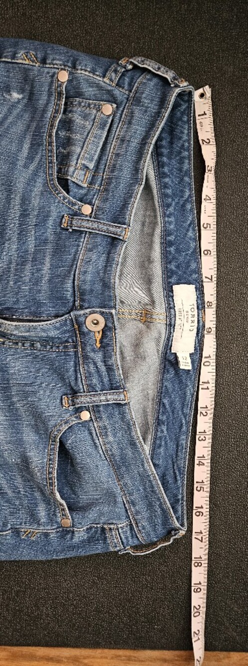 Torrid Distressed Light Blue Denim Bermuda Shorts Size 12 - Picture 7 of 8